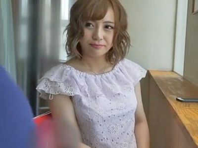 721832 - 「挿入ってる！？」素股だけのはずが生チンポ挿入されてガチ焦り素人ギャルｗ