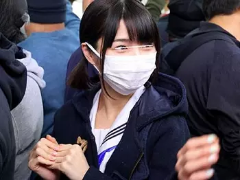 697a20b8e8528 - 【JKレイプ】女友達と帰宅中の女子校生を力づくで押さえつけて激ピストン！避妊せず汚れなきワレメに輪姦乱交で中出しレイプ