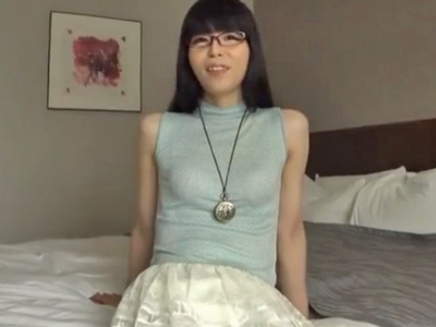 725262 - 家の近くで声をかけられ油断したのかノコノコついてく団地妻